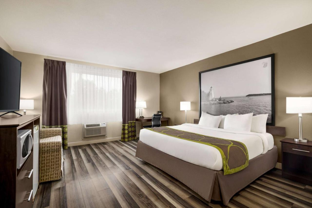 Hotel Super 8 By Wyndham Sarnia On Exterior foto